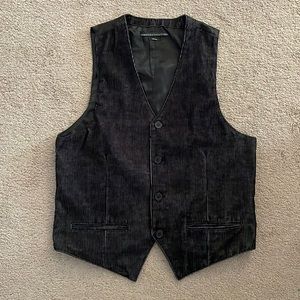 Black-on-white corduroy vest